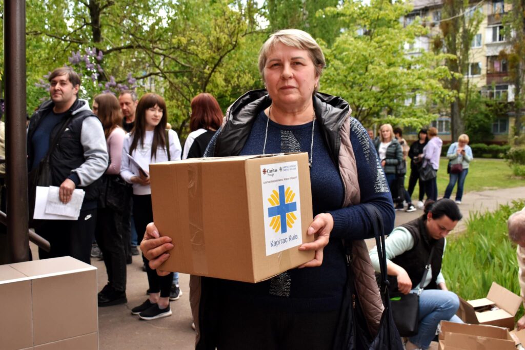 Utdeling av nødhjelp i Ukraina